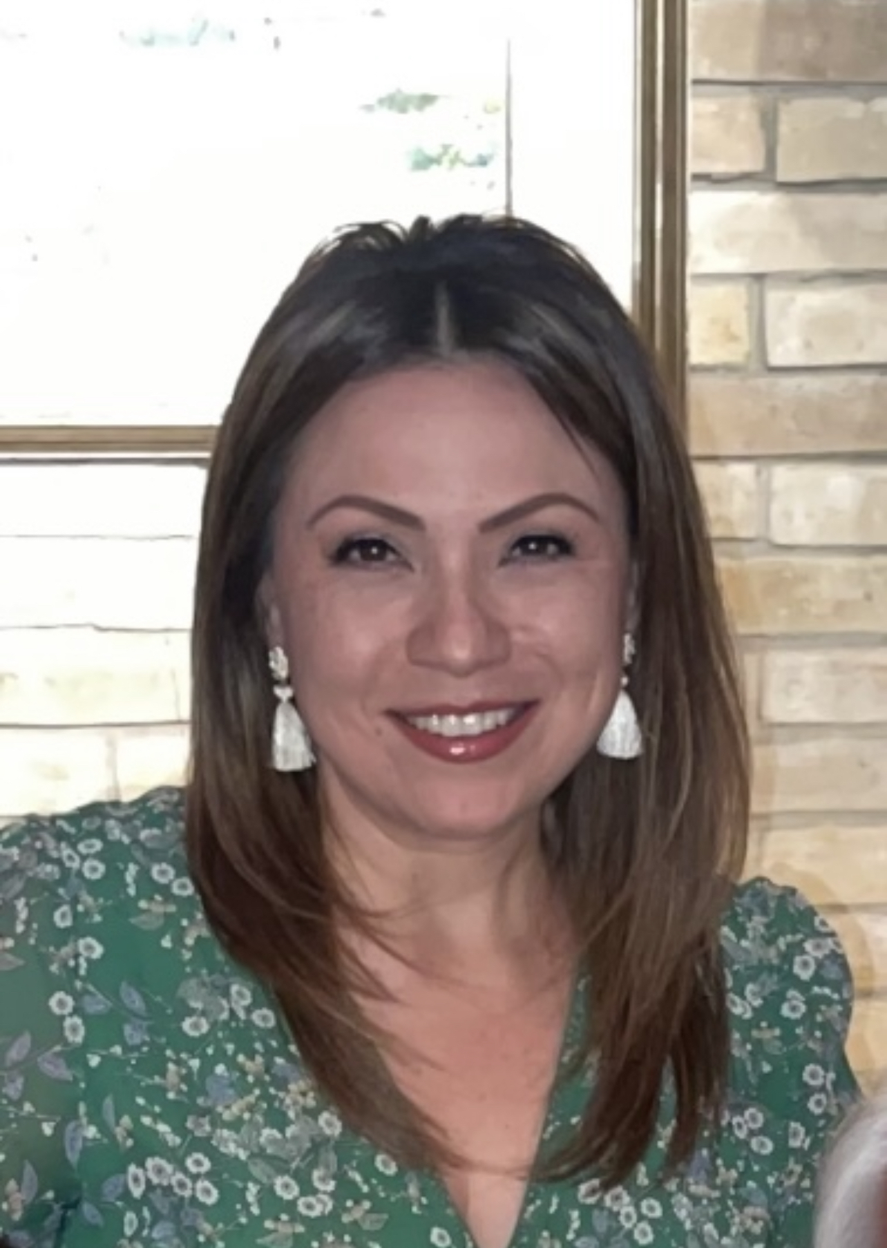 Jana Hernandez Headshot